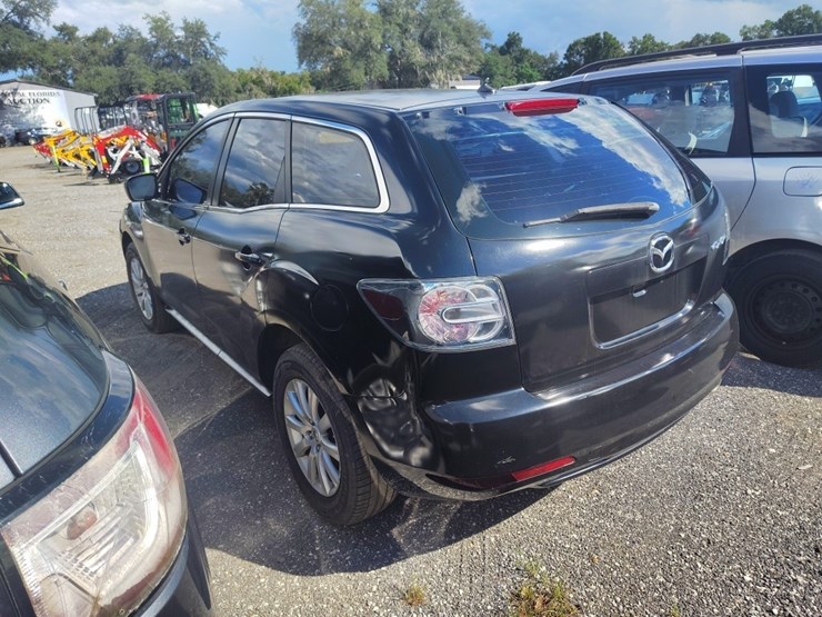 2011-mazda-cx7-image-3