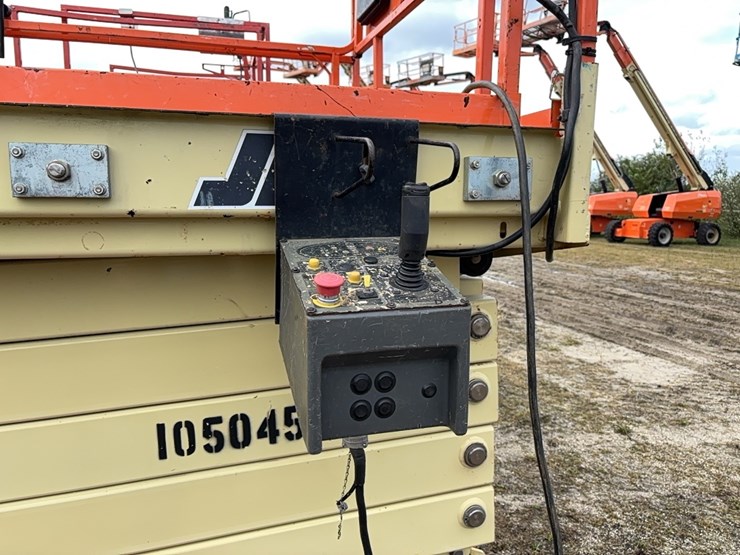 2002-jlg-4069le-image-6