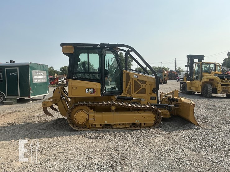 2023-caterpillar-d1-image-5