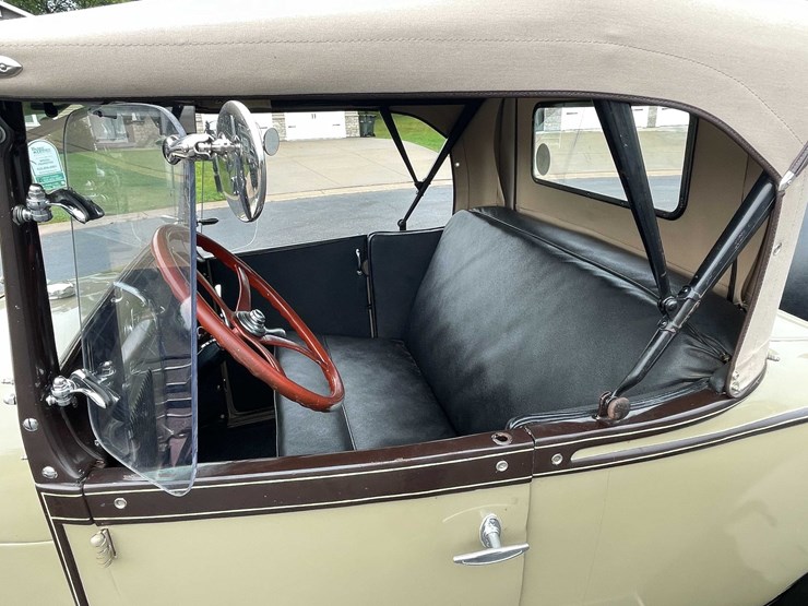 1928-ford-model-a-image-16