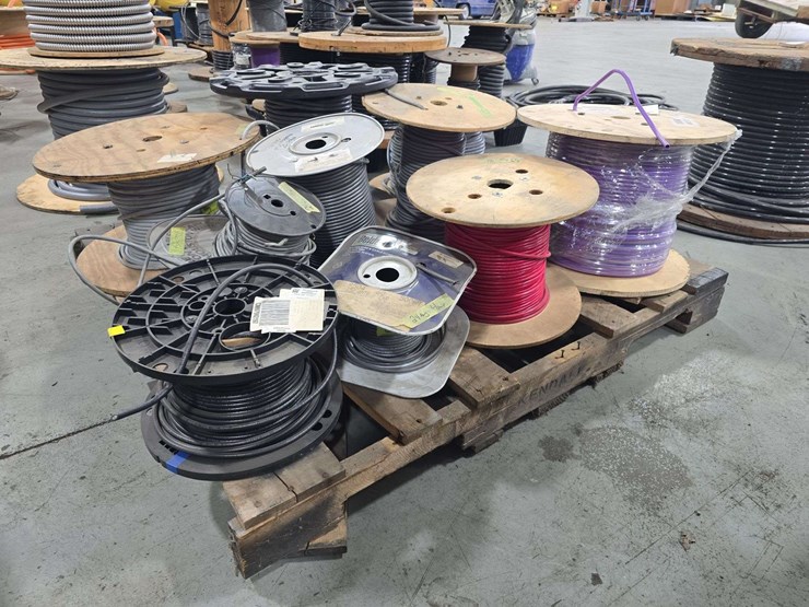 pallet-of-smaller-residential-wire,-phone-wire,-cable,,-modbd-plus,-22-awg,-and-misc-image-2