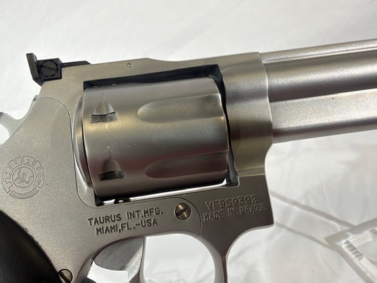#21-•-taurus-980-revolver-image-21