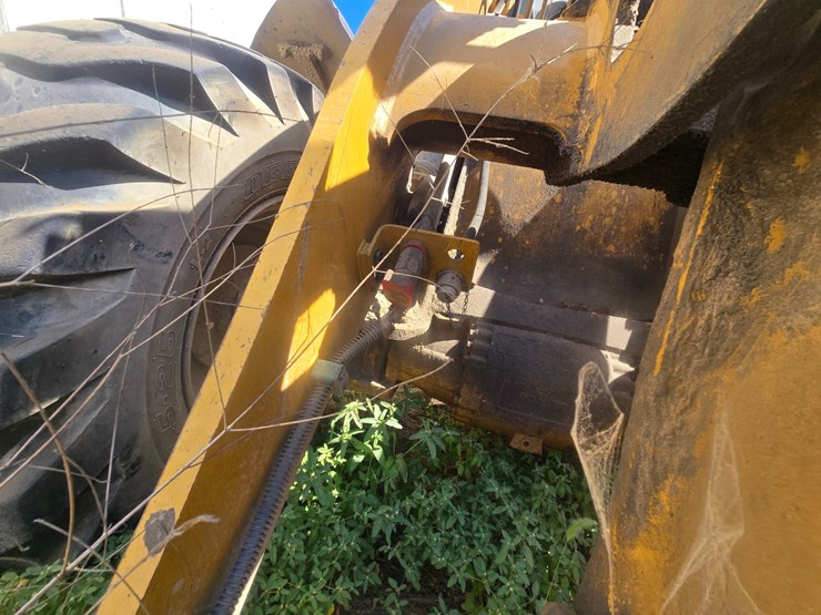 2015-caterpillar-914k-image-42