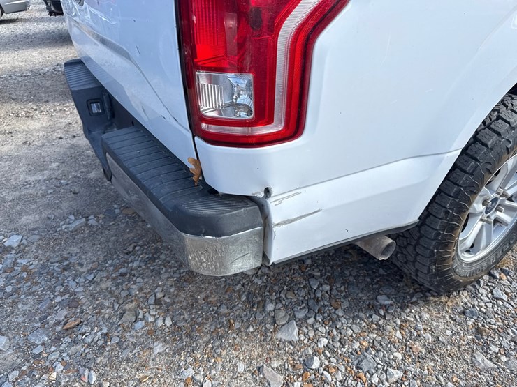 2015-ford-f150-image-16