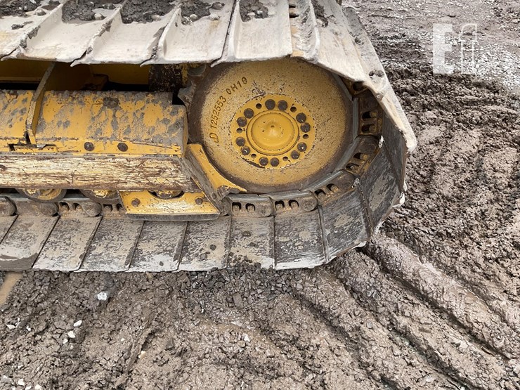 2021-deere-650k-lgp-image-9