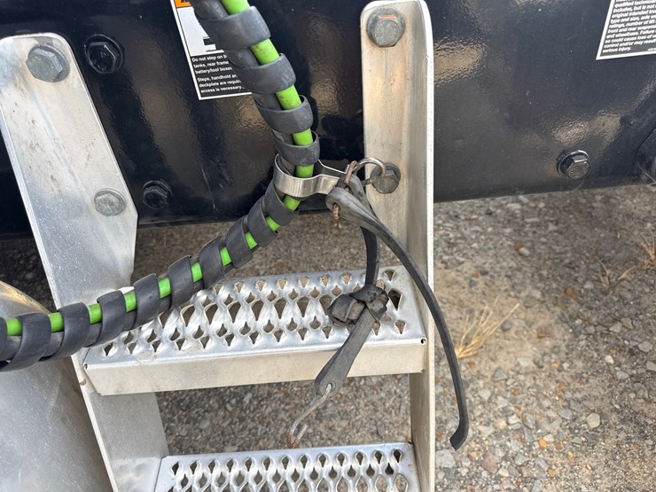 2019-peterbilt-579-image-35