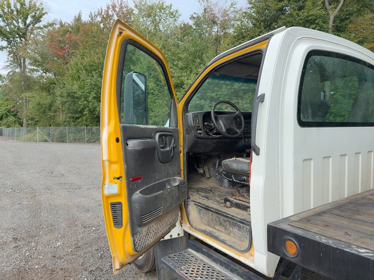 2007-gmc-c5500-s/a-box-truck-image-16