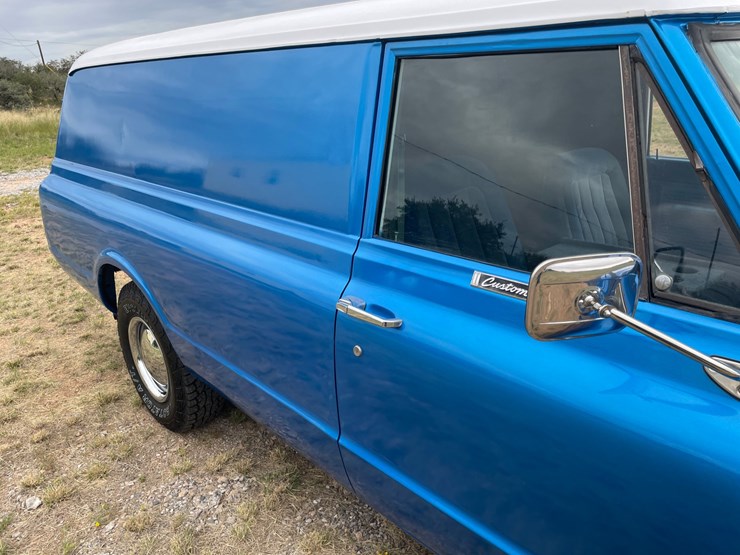 1967-chevrolet-c20-image-33