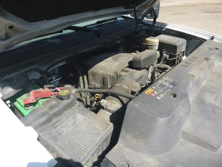 2014-chevrolet-2500-image-11
