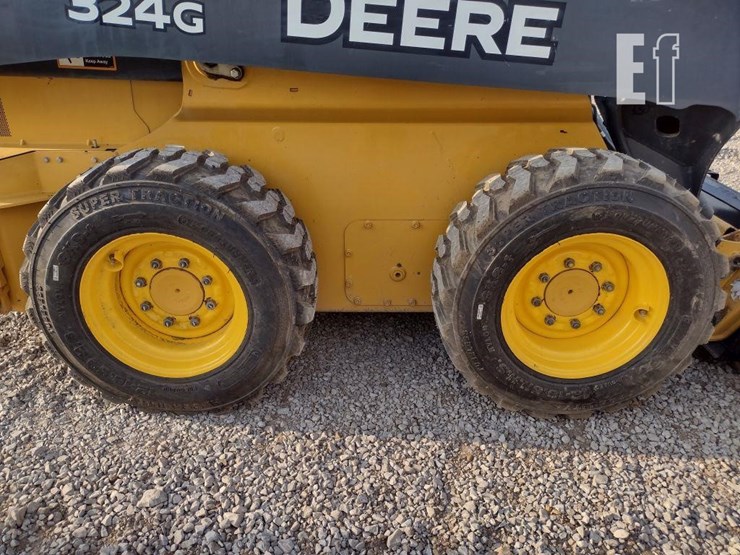 2019-deere-324g-image-22