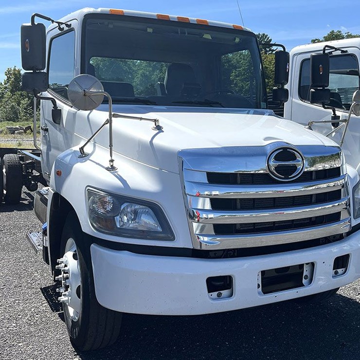 2019 HINO 338