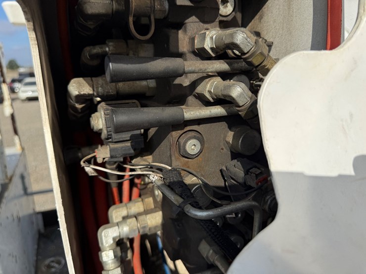 2013-international-durastar-4300-image-64