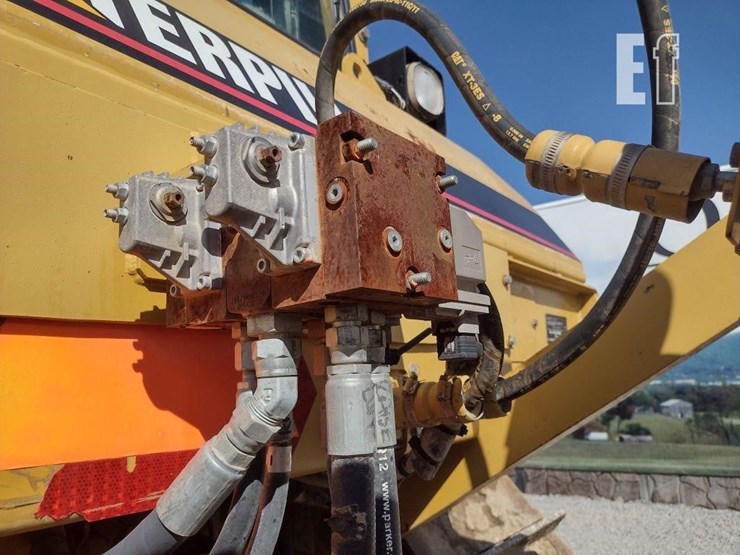 2004-caterpillar-d6r-xl-image-43
