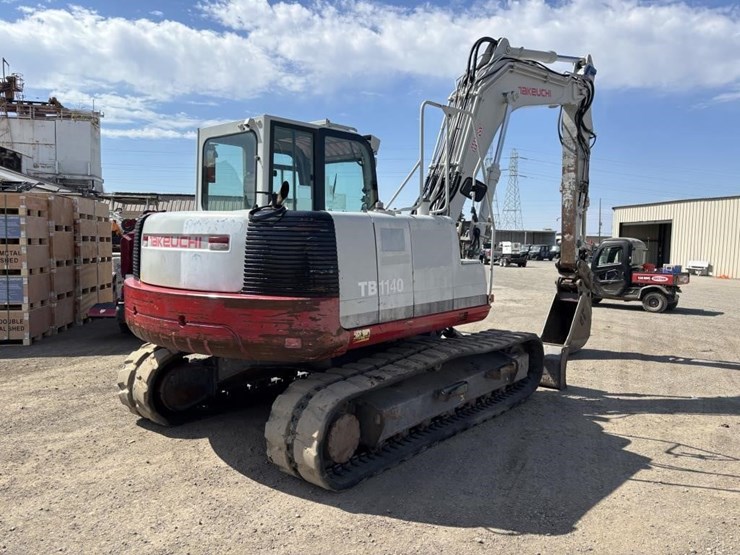 takeuchi-tb1140-image-3