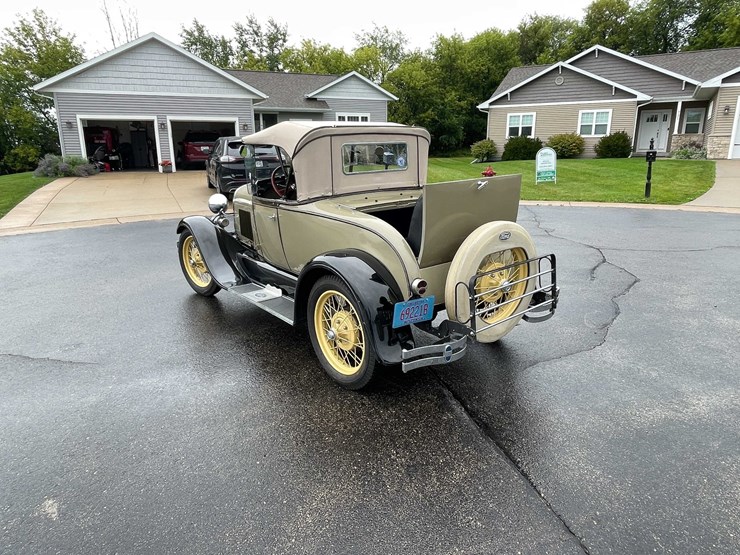1928-ford-model-a-image-7