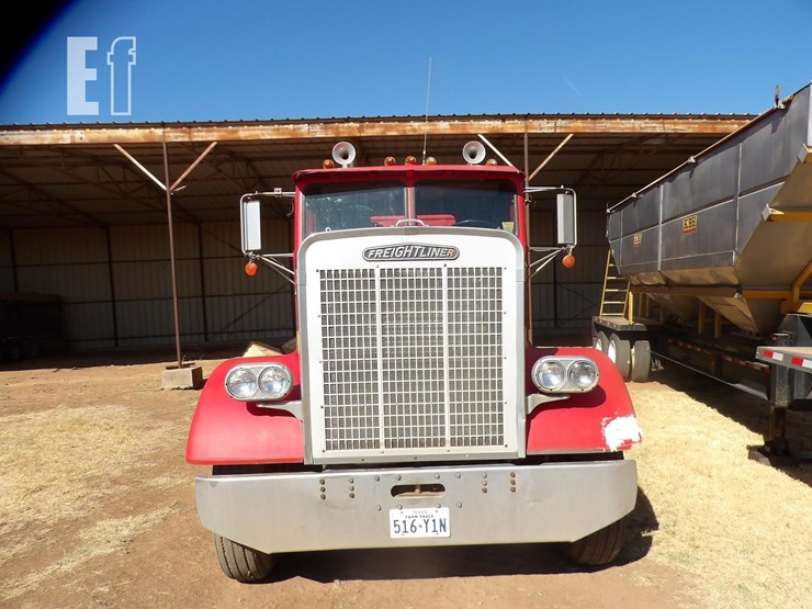 1984-freightliner-flc120-image-8