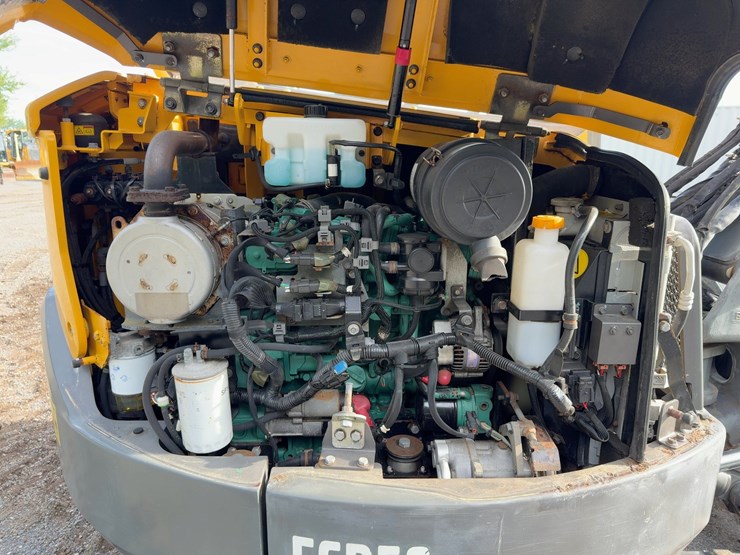 2013-volvo-ecr58d-image-25