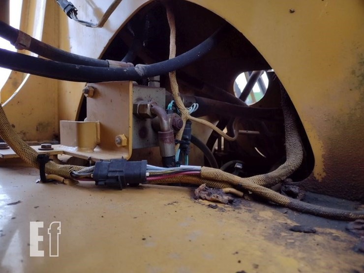 2003-caterpillar-it28g-image-36