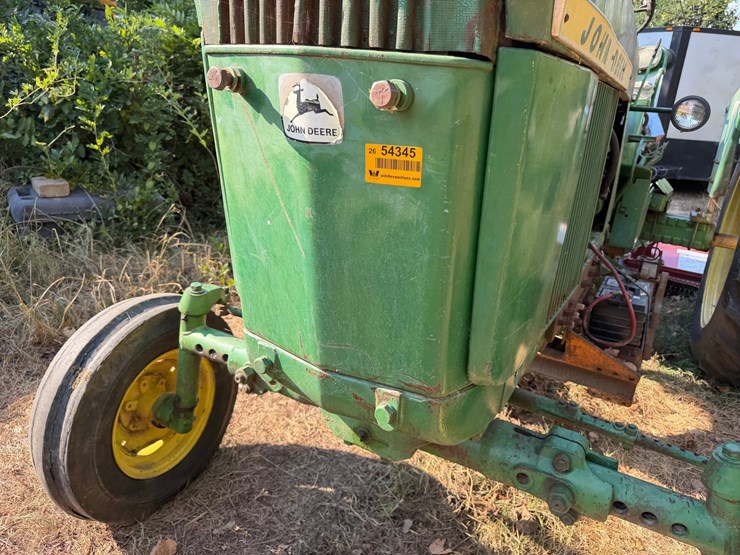 john-deere-4010-image-27