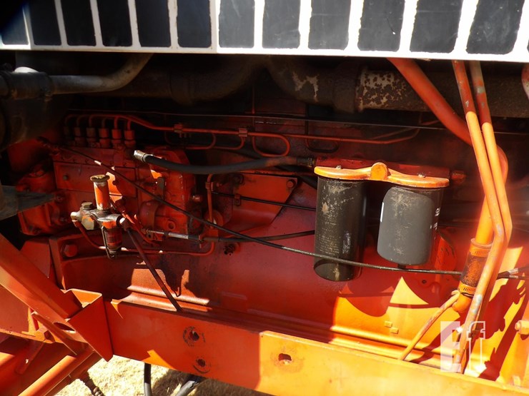 j-i-case-2290-image-9
