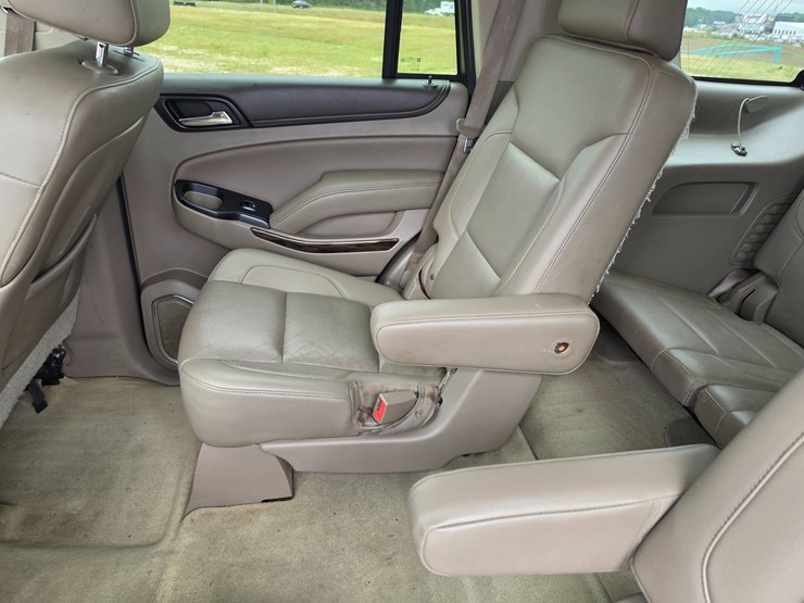 2015-gmc-yukon-image-59