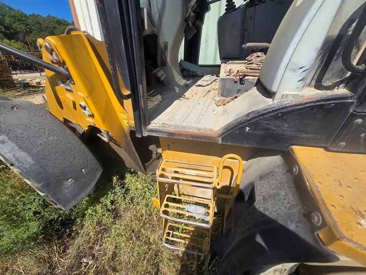 2015-caterpillar-914k-image-23