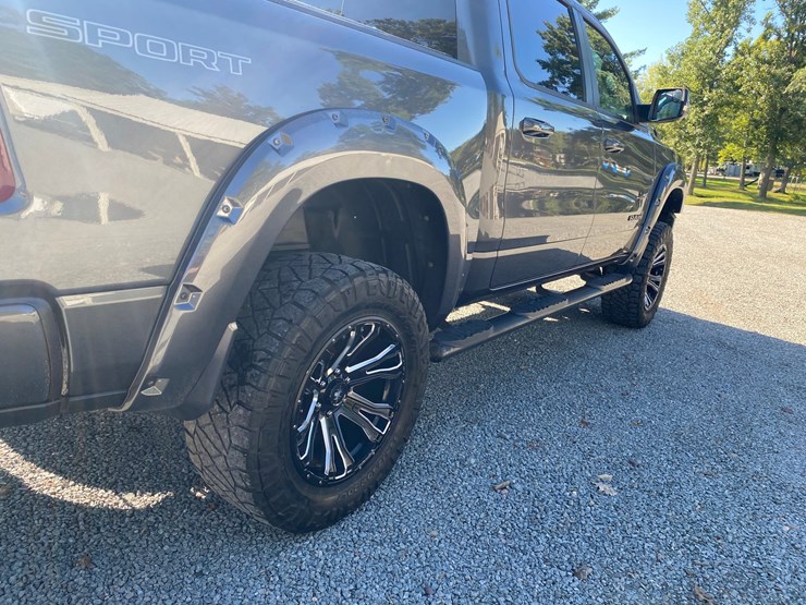 #7082-•-2021-dodge-ram-black-widow-bighorn-sport-(has-wi-title-in-delay)-(holcombe,-wi)-image-33