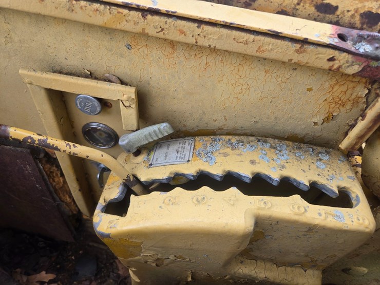 caterpillar-621-image-30