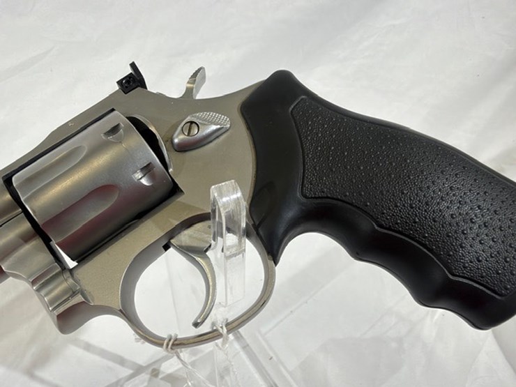 #21-•-taurus-980-revolver-image-14