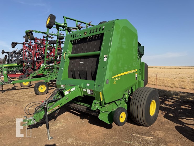 2019-john-deere-560m-image-2