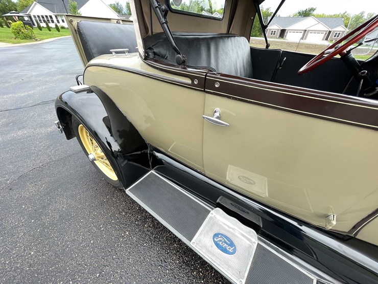 1928-ford-model-a-image-43