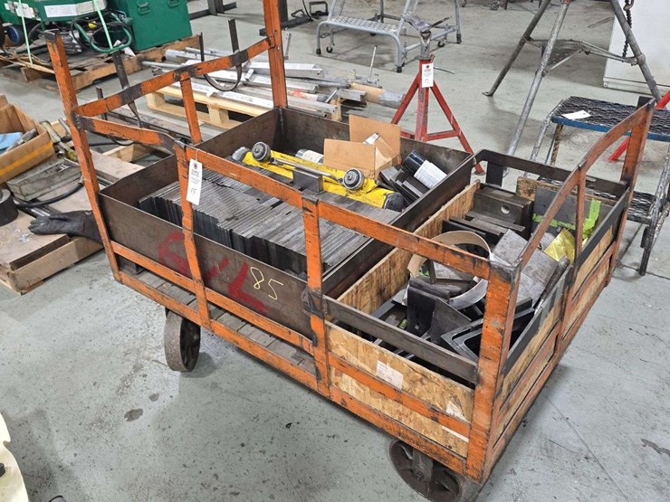 hd-roll-around-cart-with-hd-trolly-ram-and-accessories,-and-lot-of-hd-steel-plates-image-1
