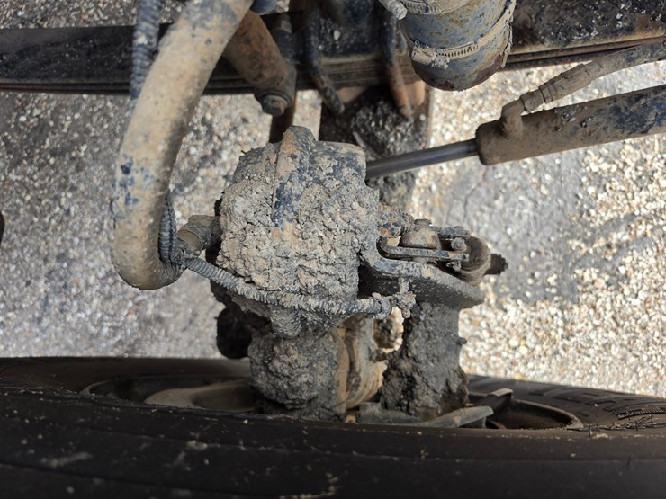 2007-freightliner-m2-106-image-65