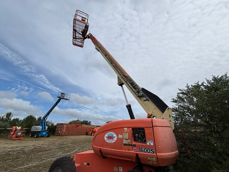 jlg-600s-image-7