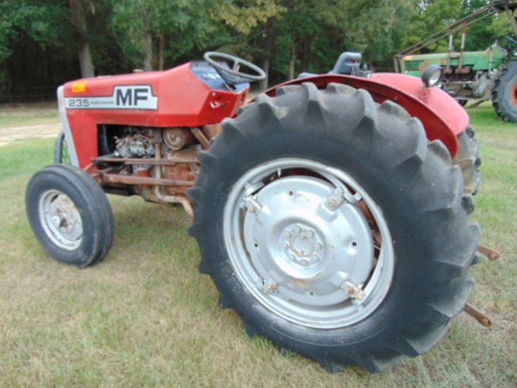 massey-ferguson-235-image-7