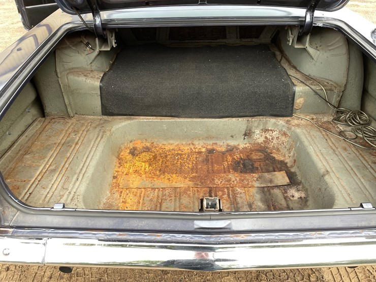 #7000-•-1963-chevy-impala-(has-wi-title)-(colfax,-wi)-image-87