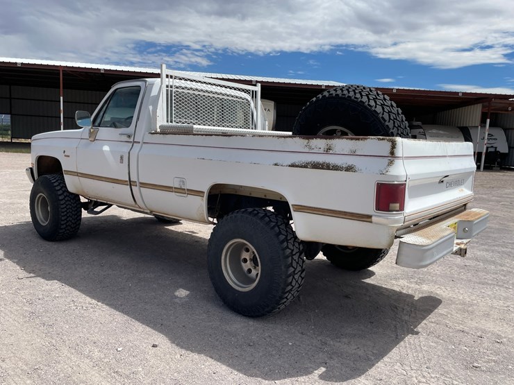 #1057-•-1986-chevrolet-ck10-(has-nm-title)-(on-site-in-las-cruces,-nm)-image-9
