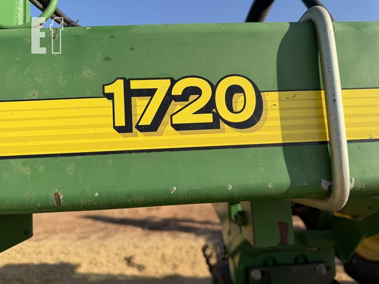 john-deere-1720-image-9