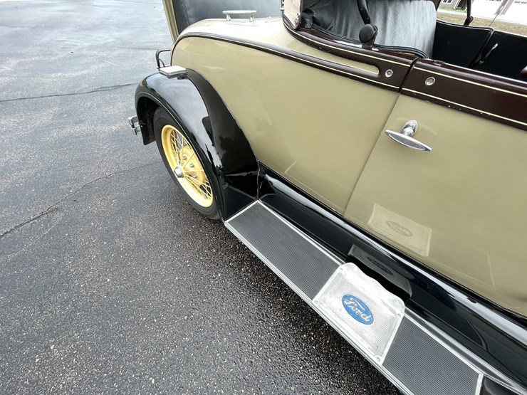 1928-ford-model-a-image-42