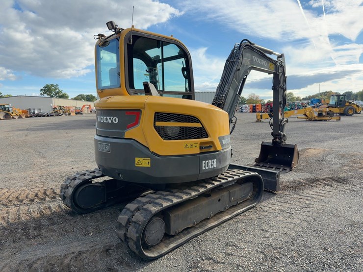 2013-volvo-ecr58d-image-5