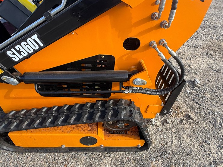 #82-•-sdlool-sl360t-stand-on-skid-steer-loader-360tj260826-inv#55115-image-13