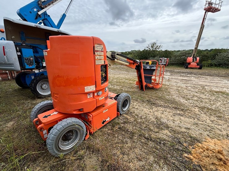 jlg-e300aj-image-3