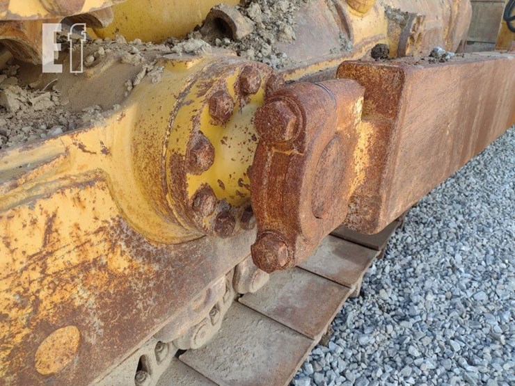 2004-caterpillar-d6r-xl-image-35