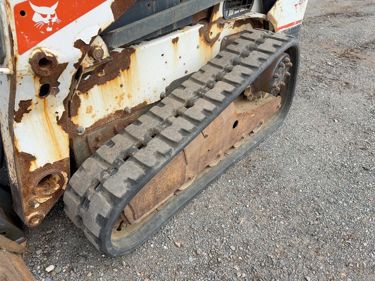 2014-bobcat-t650-image-16