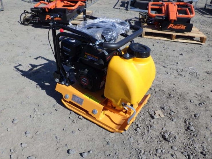 c80t-plate-compactor-image-4