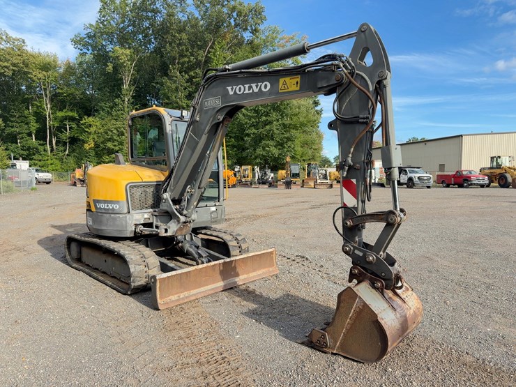 2013-volvo-ecr58d-image-7