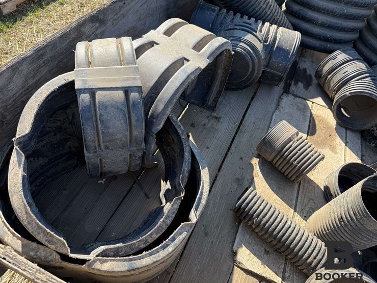 assorted-drain-tile-fittings-&-pipe-image-9