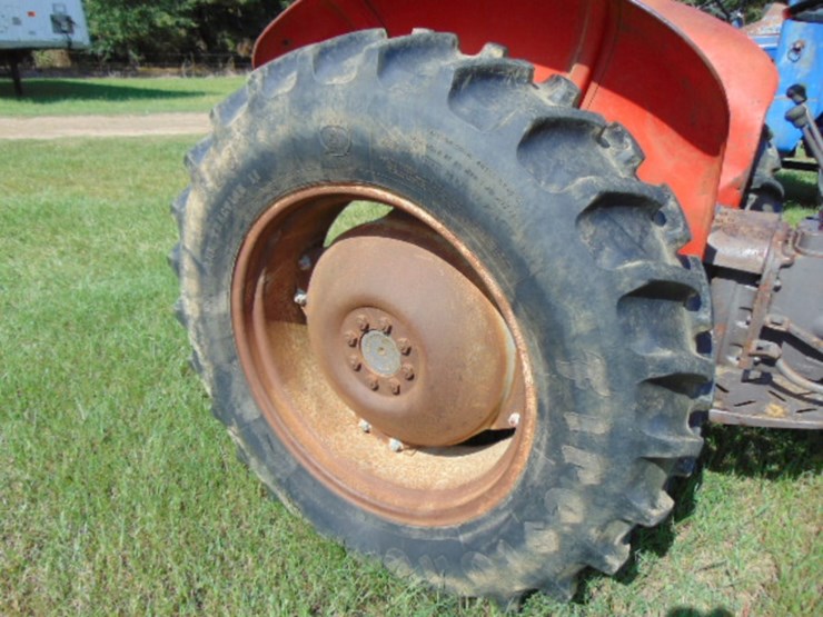 massey-ferguson-240-image-7