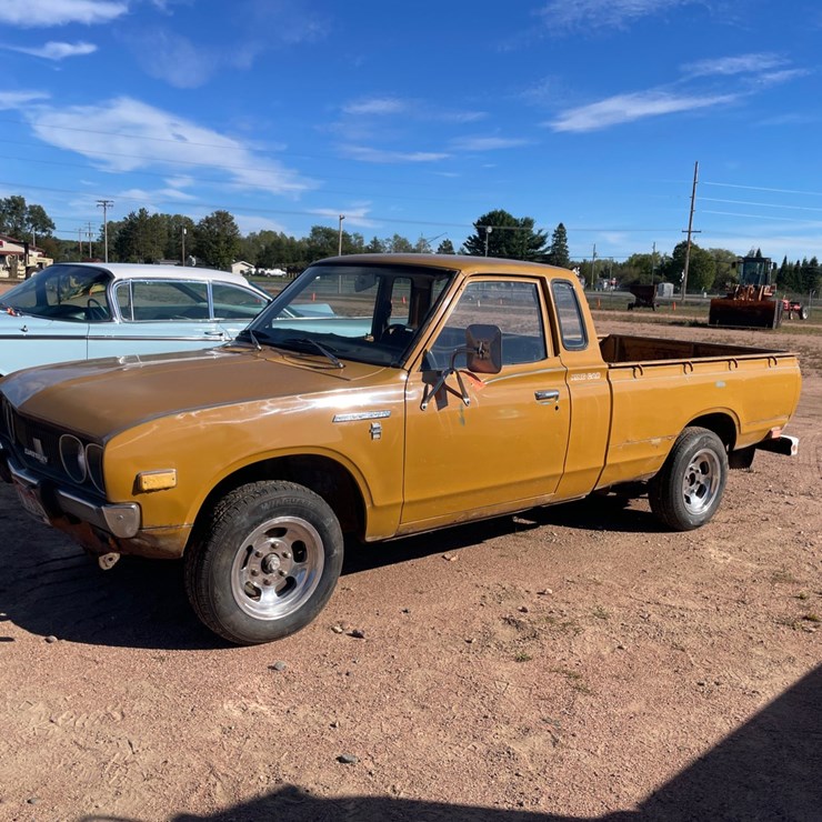 #11141 • 1976 Datsun Pickup (TN Title) (Mosinee, WI)