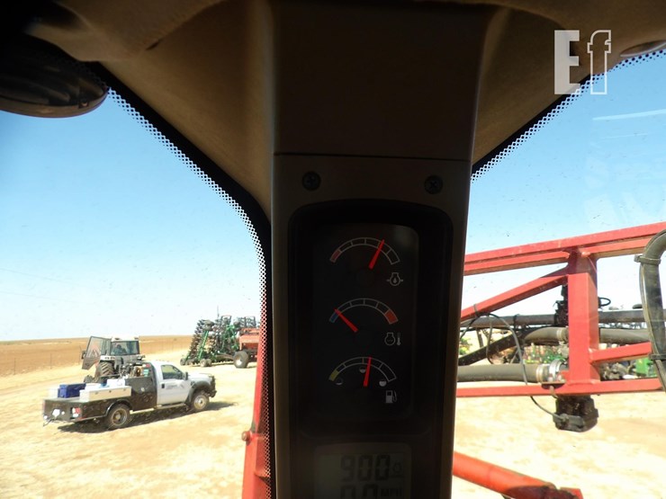 2017-case-ih-patriot-3340-image-36